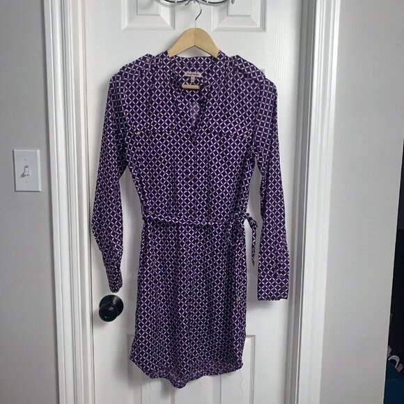 Juicy Couture Purple Geometric Roll Tap 1/2 Button V-Neck Shift Dress Size 2 - Picture 2 of 9